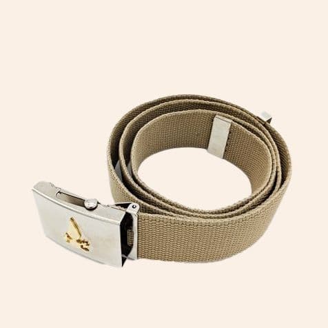 Cintura kaki con fiamma in rilievo